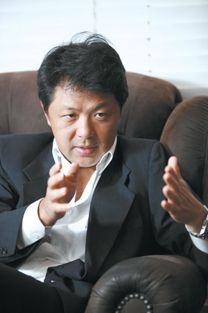 “Khối ngoại bán ròng là chốt lời ngắn hạn”