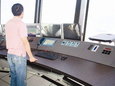 Nhân vụ máy bay suýt hạ cánh nhầm, khám phá hậu trường nghề kiểm soát viên không lưu