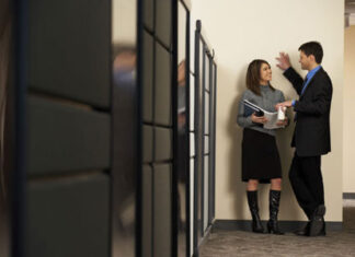 Làm sao để tránh những cuộc hẹn hò công sở?