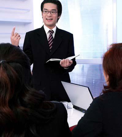 Làm “sếp” ở công ty nhỏ và làm “lính” ở công ty lớn – bạn chọn bên nào?