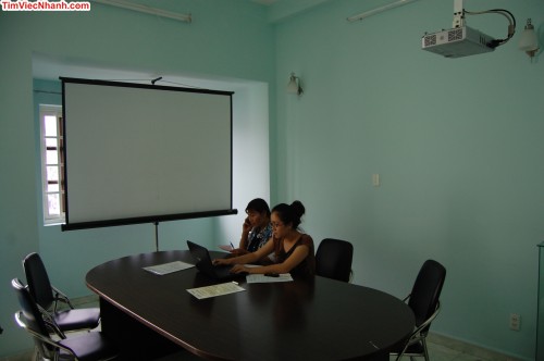 Nên chăng học một đường làm một nẻo?