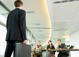 Săn giám đốc ngân hàng