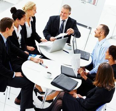 Những cuộc họp nhân viên nữ cần tránh xa