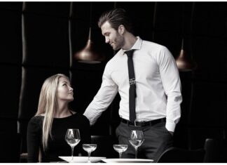 Nam giới mặc trang phục phù hợp sẽ nâng cao sự tự tin và hiệu suất làm việc