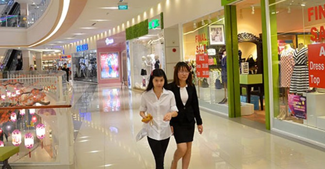 Ngành bán lẻ nội chênh vênh