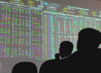 Nhà kinh tế học có nên làm trader?