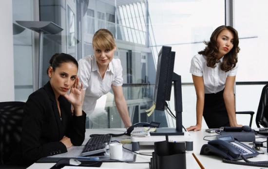 Những điều tuyệt đối không được hỏi đồng nghiệp