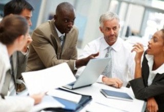 Mách bạn cách đối phó với những vấn đề đau đầu nơi công sở