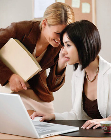 Những hành động khiến đồng nghiệp “phát điên”