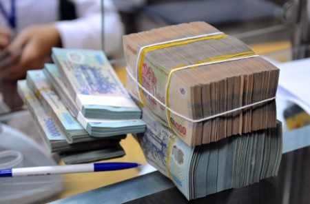 Nợ xấu hệ thống ngân hàng vượt mức 4%