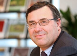 Patrick Pouyanné: “Máy ủi” của Total