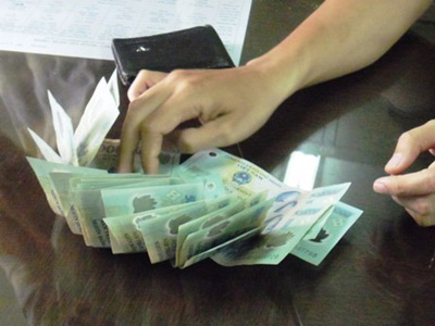 Đưa phong bao là nhiệm vụ bất thành văn