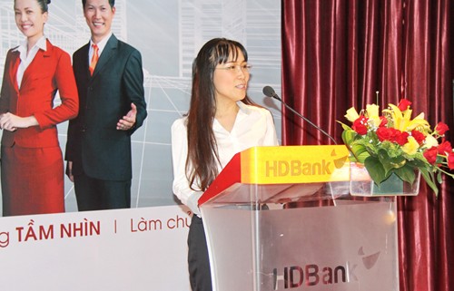 Tài làm kinh tế của vợ đại gia mua 100 máy bay