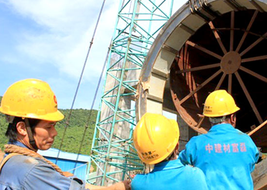 Quản lý lao động Trung Quốc: Chiêu trò của DN hay sự thờ ơ của địa phương?