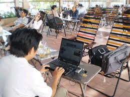 Rủi ro khi doanh nhân làm việc tại quán café