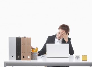 Tính cách gây phiền hà cho bạn nơi công sở