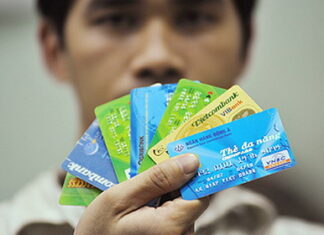 Tăng thu phí thẻ, liệu chất lượng có tăng?