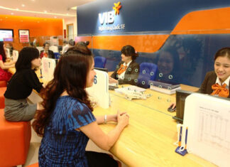 Tái cơ cấu ngành ngân hàng: Ngoại nói tốt, nội lo xấu