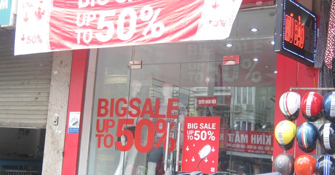 Chiêu trò Big sale của các cửa hàng thời trang