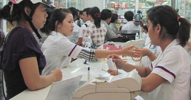 Thuốc nội ‘thua’ trên cả hai sân
