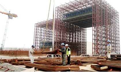 Trung Quốc thải bớt ngành thép, Việt Nam hứng