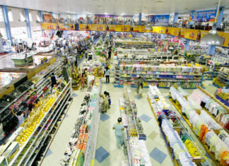 Thế chân vạc của thị trường bán lẻ ở Việt Nam: Co.opmart vs. Big C vs. Metro