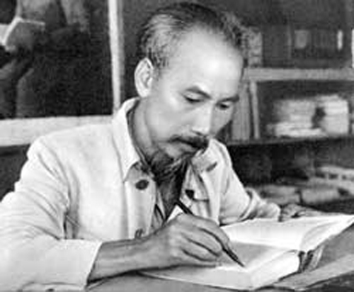 Tư tưởng phát triển kinh tế của Hồ Chí Minh trong Di chúc