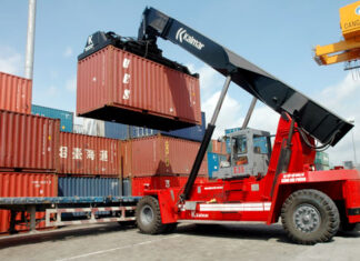 Xuất khẩu tăng trưởng “dựa hơi” doanh nghiệp ngoại