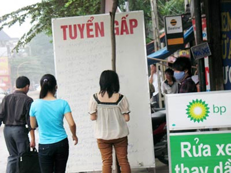 Bóc mẽ mánh khóe Trung tâm giới thiệu việc làm