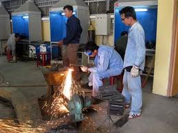 Choáng với lương khủng của thợ hàn